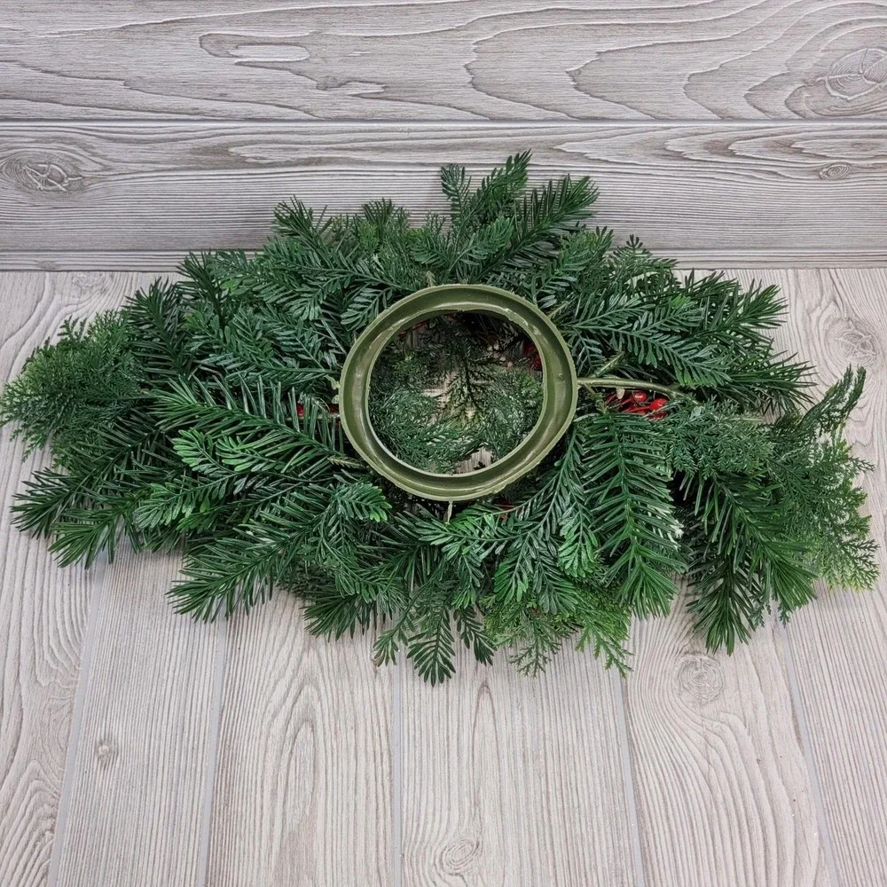 HOMCO Christmas Greenery Candle Ring Centerpiece Pine Cones Red Apples Berries‎